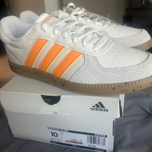 NEW with tags/ never worn before Adidas Breaknet Sleek White and Orange Sneakers